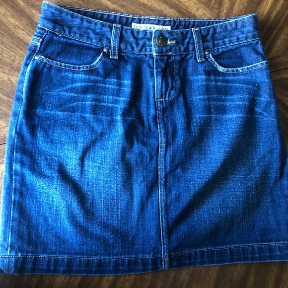 Tommy Hilfiger Blue Jean Skirt - Picture 2 of 6